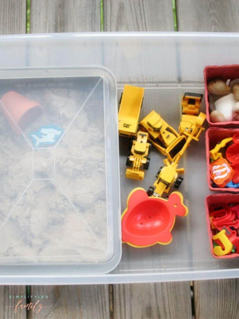 Easy DIY Portable Sandbox to Keep Little Hands Busy and Creative 4
