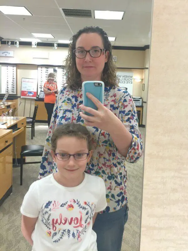 jcp-optical-trying-on-glasses-selfie