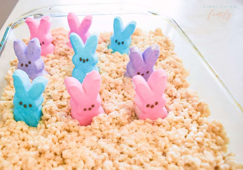 How to Make Easter Rice Krispies Treats Your Kids Will Love 3