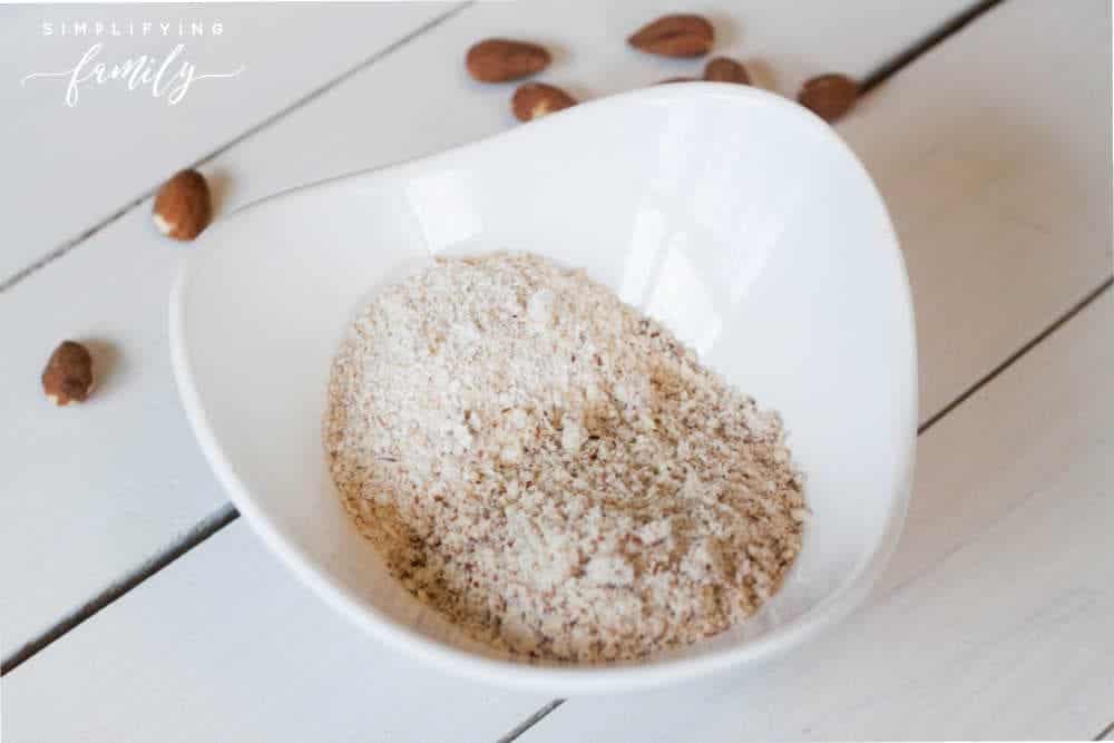 2 Ingredient DIY Oatmeal and Almond Facial Scrub That Is Easy To Make 17