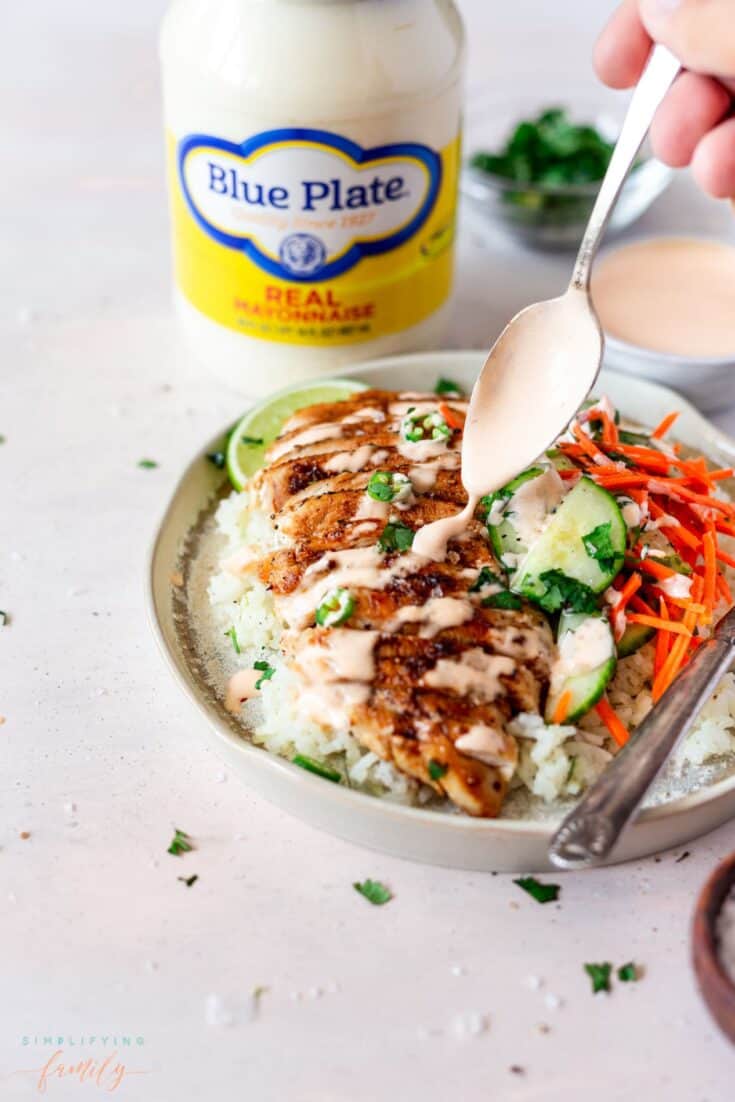 Delicious Chicken Rice Bowl with Sriracha Mayo 3