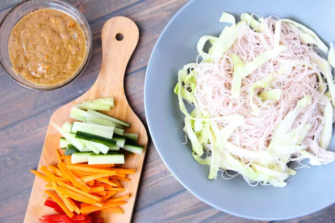 Easy and Delicious Spicy Thai Noodle Bowl | Egg Roll In A Bowl 4