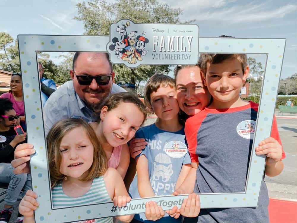 Volunteer Together with Family Volunteer Day at Walt Disney World 2
