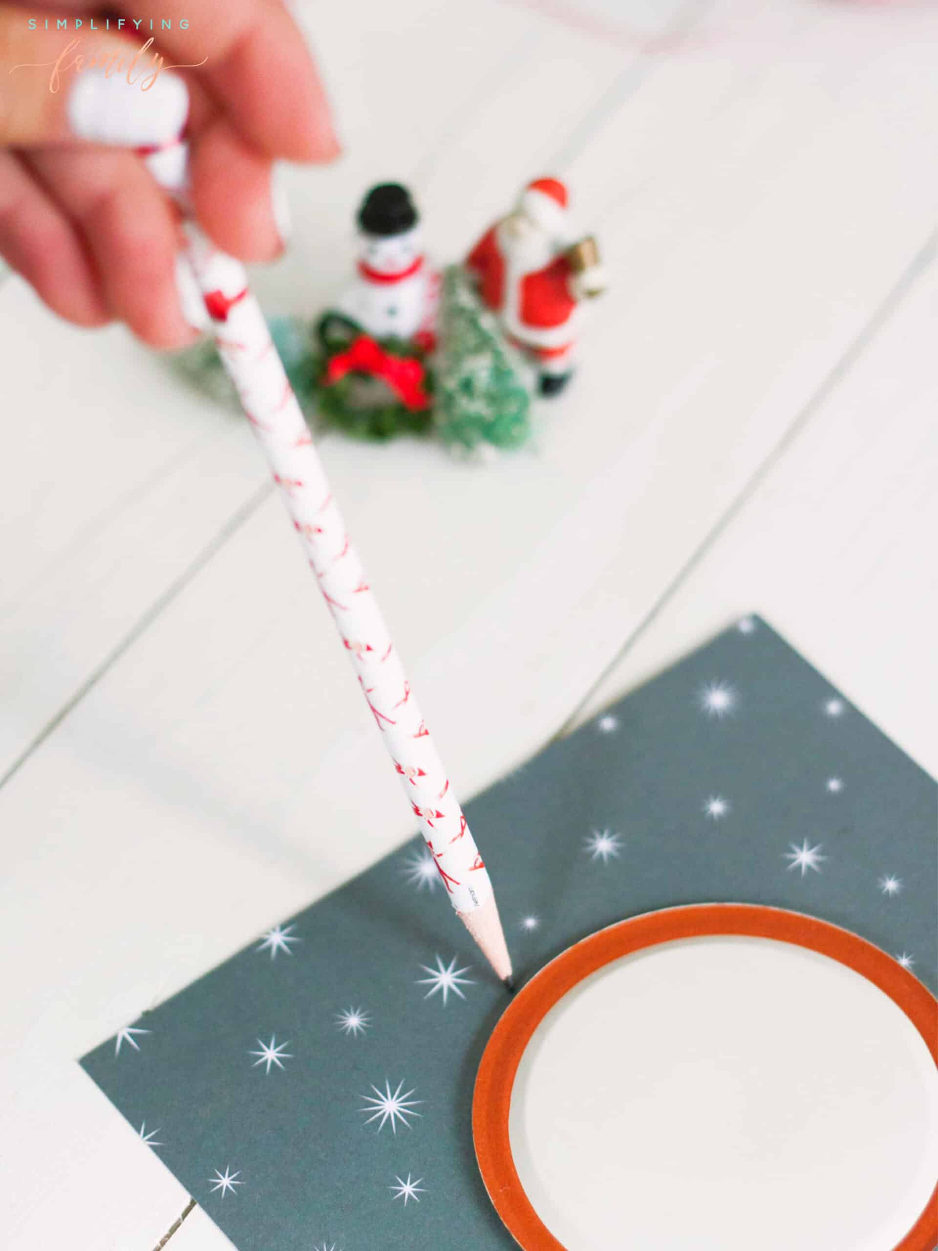 Easy DIY Mason Jar Christmas Ornaments For Your Tree 10