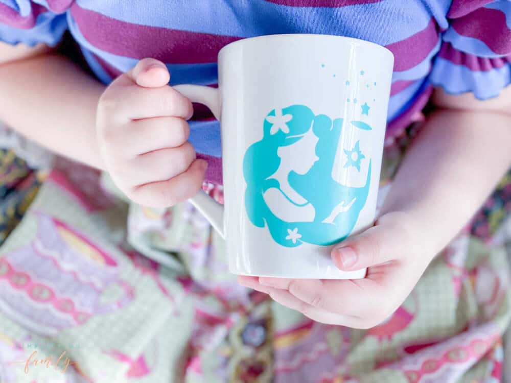 Cricut Crafts with Explore Air 2 | Make Your Own Rapunzel Inspired Magic Mug 14