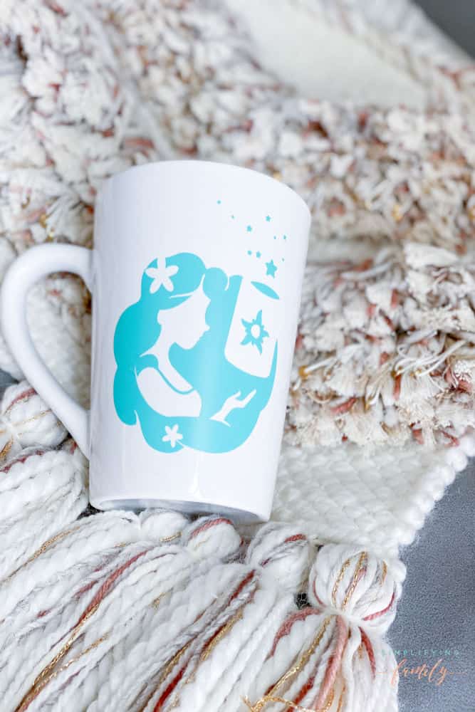 Cricut Crafts with Explore Air 2 | Make Your Own Rapunzel Inspired Magic Mug 5