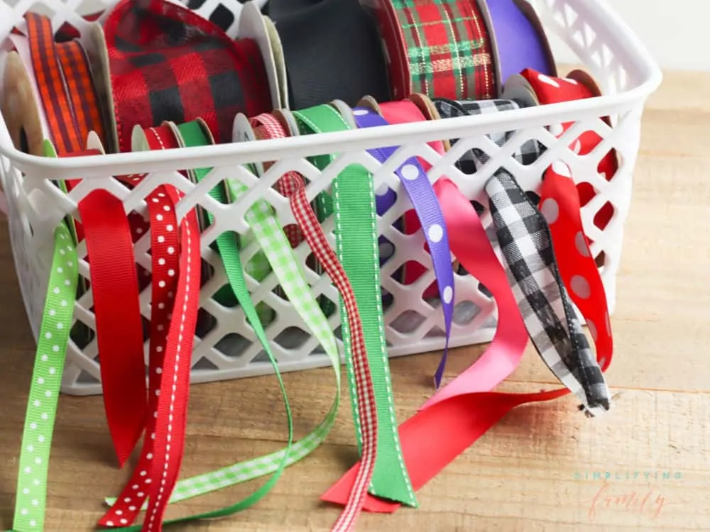 how to organize ribbon in a basket