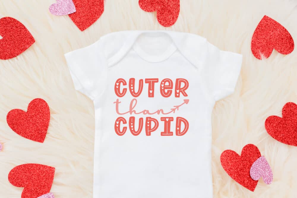 17 Cute and Easy to Make Valentine's Day Cricut Crafts 14