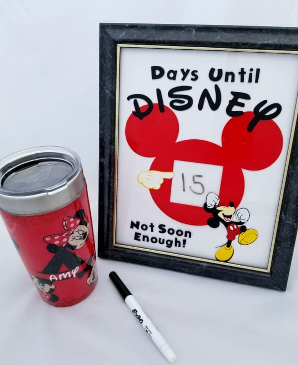 16 Magical Disney Cricut Projects To Make For Your Next Vacation 95