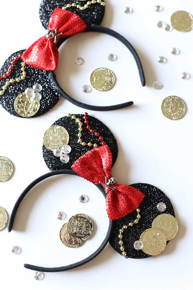 20 Easy DIY Mickey and Minnie Ears for Your Next Disney Vacation 13