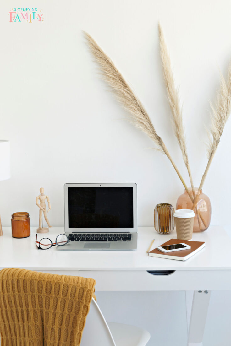 Clean desk - Simple Hacks to Declutter Your Office Space
